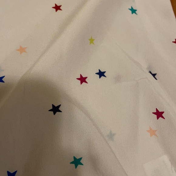 Rails Kate Top in Rainbow Stars on White - Picture 8 of 8